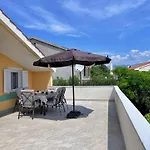 Gostinjska kuća Mara I. 3*