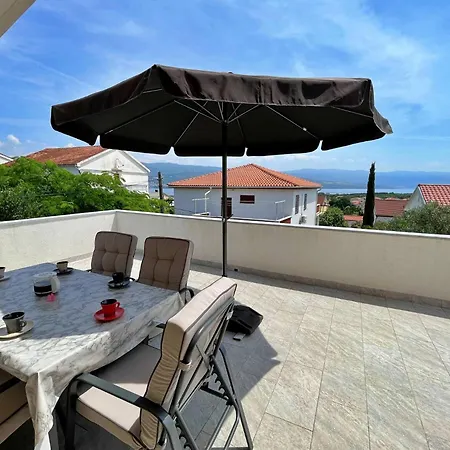 Guest house Mara I. Silo (Krk)