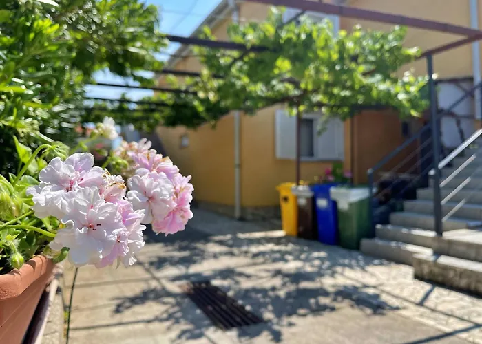 Gostinjska kuća Mara I.